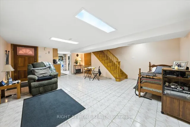 Additional image 27 of 449 Roxton Rd