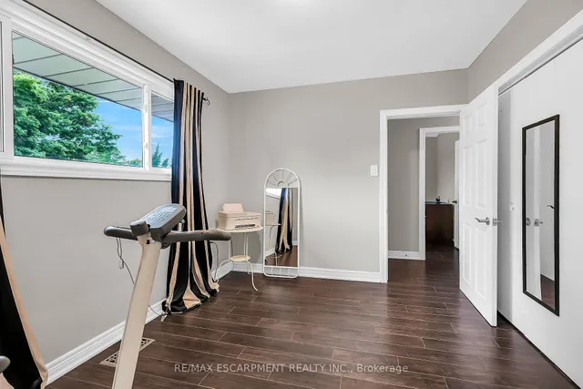 Additional image 23 of 70 Deschene Ave