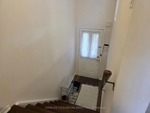 Additional image 8 of 813 Sandhurst Circ