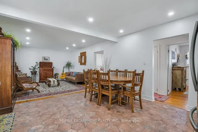 Additional image 10 of 86 Dana Dr