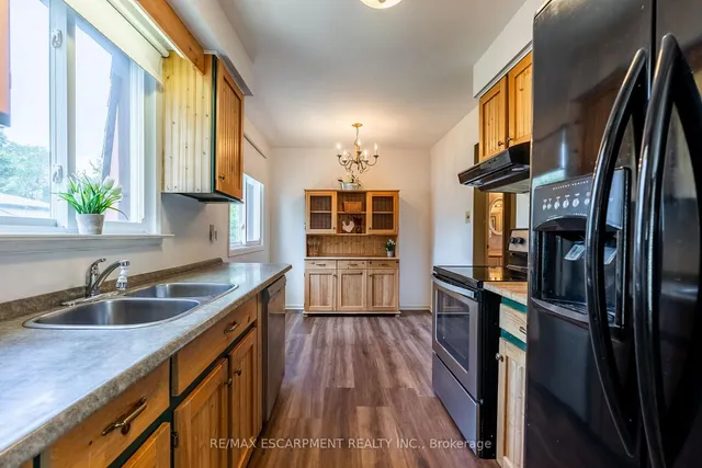 Additional image 14 of 1515 Brenner Cres