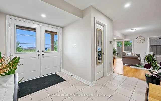 Additional image 10 of 73 Padbury Tr