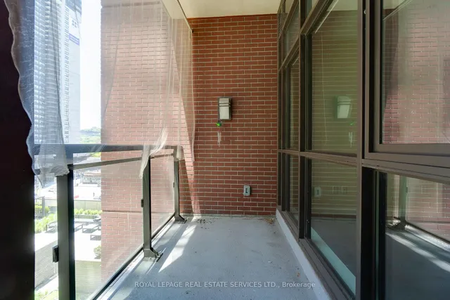 Additional image 12 of 112 King St Unit 611