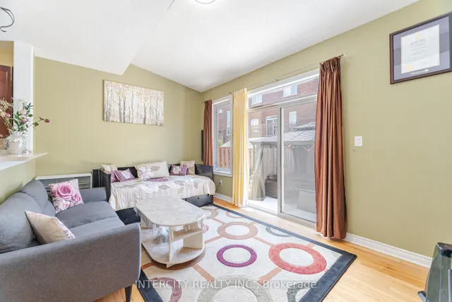 Additional image 16 of 30 Pape Dr