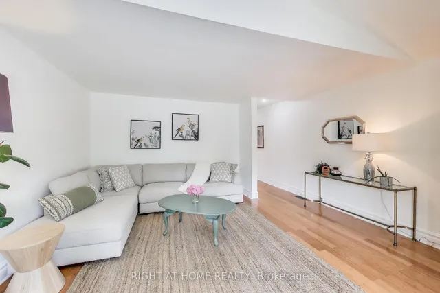 Additional image 4 of 2 sutherland Ave