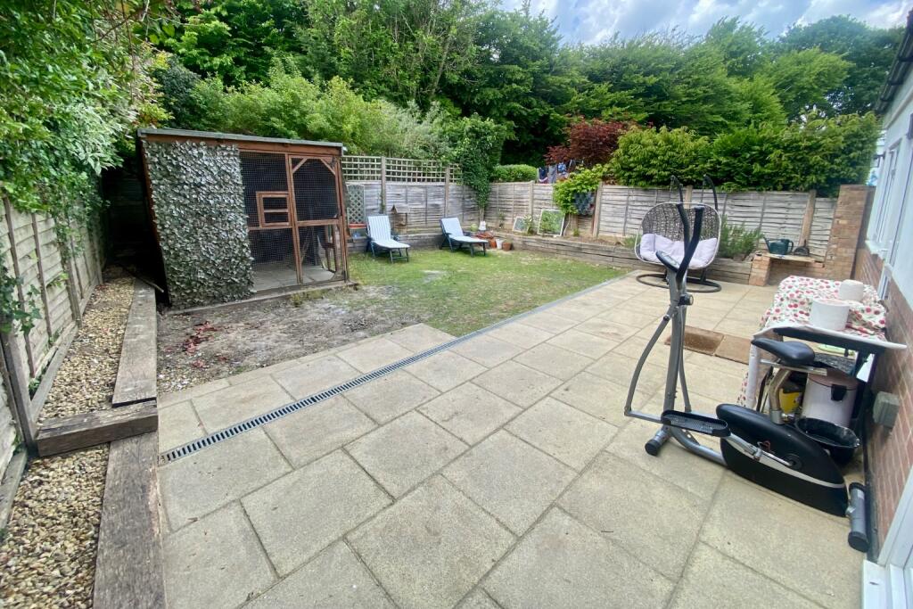 Additional image 13 of Spooners Drive, Park Street, St. Albans, Hertfordshire, AL2