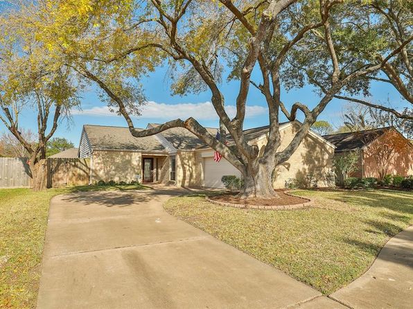 11822 Poplar Creek Dr, Houston, TX 77077