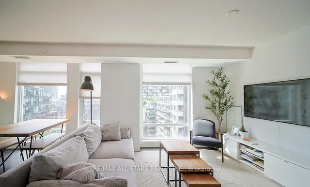 Additional image 9 of 525 Adelaide St Unit 1216