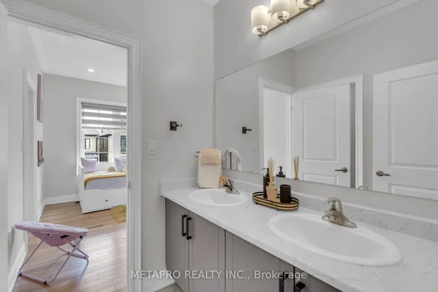 Additional image 29 of 41 Marvin Ave