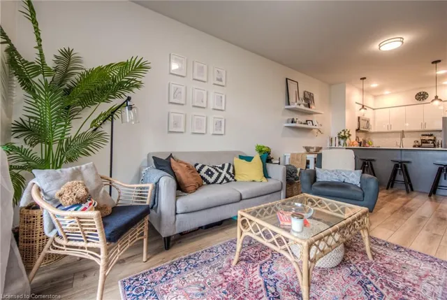 Additional image 16 of 399 Queen St Unit 418