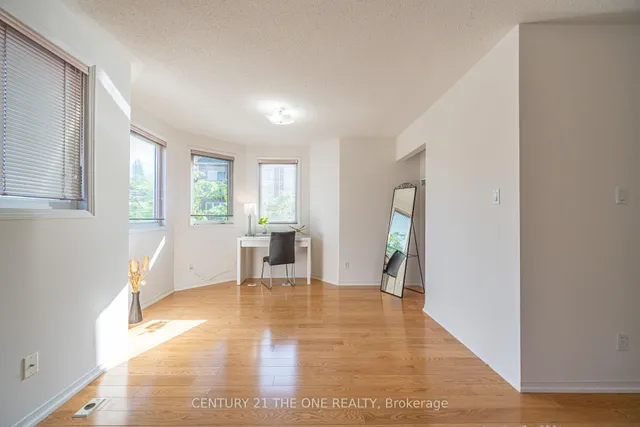 Additional image 23 of 28 Rosebank Dr Unit 1102