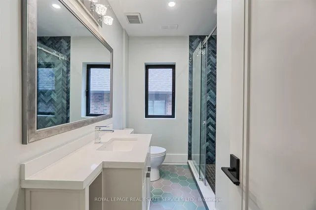 Additional image 35 of 324 Riverside Dr