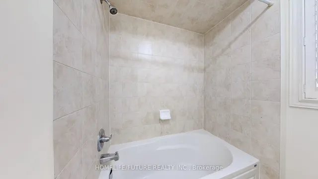 Additional image 28 of 62 Fallmeadow Circ