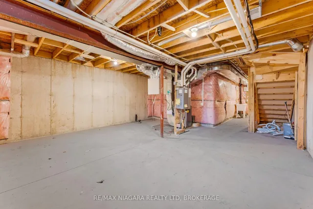 Additional image 30 of 6 Mia Dr