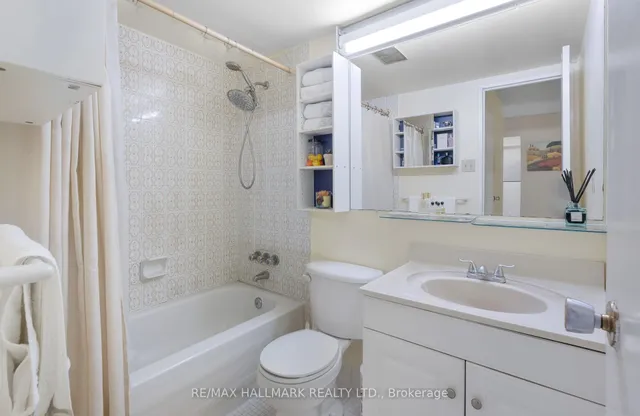 Additional image 27 of 10 Tobermory Dr Unit 501