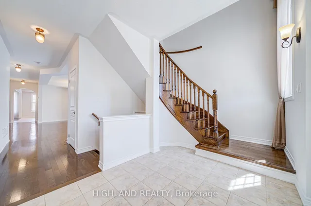 Additional image 28 of 66 GEORGE ROBINSON Dr