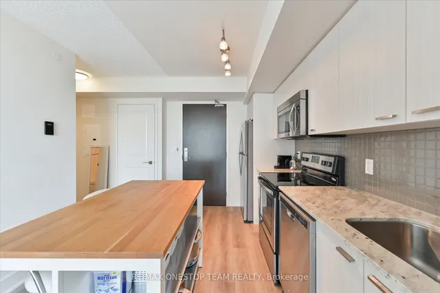 Additional image 5 of 88 Sheppard Ave Unit 811