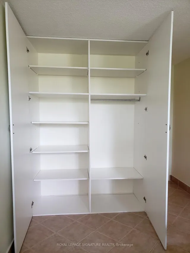 Additional image 32 of 1300 Marlborough Crt Unit 314