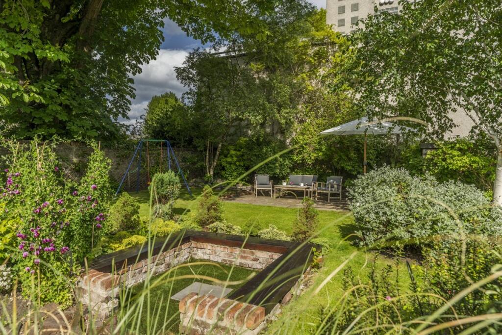 Additional image 13 of Waverley Place, Aberdeen, AB10