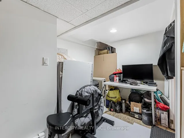 Additional image 27 of 111 Alberta Ave