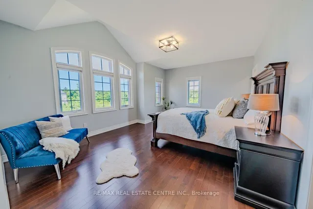 Additional image 44 of 22 Malaspina Clse