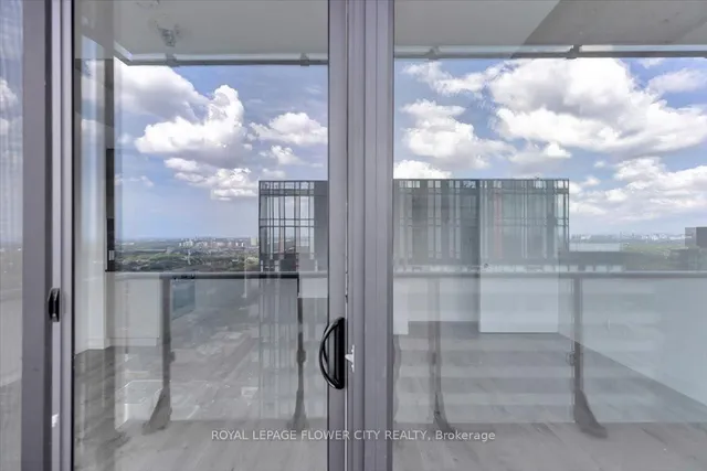 Additional image 39 of 161 Roehampton Ave Unit 4108