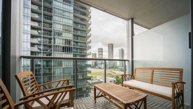 Additional image 35 of 88 Park Lawn Rd Unit 1010