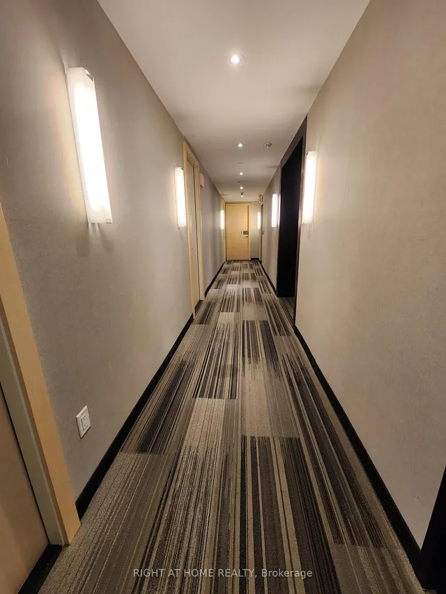 Additional image 8 of 30 Roehampton Ave Unit 2308