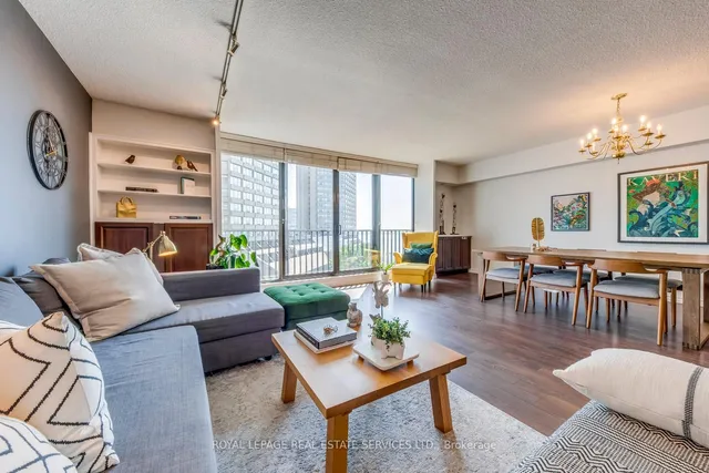 Additional image 11 of 33 Harbour Sq Unit 1032