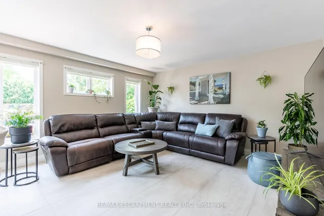 Additional image 20 of 40 Premier Rd