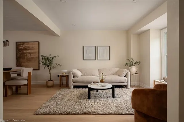 房产图片 7 - 803 Hyde Rd 单元3