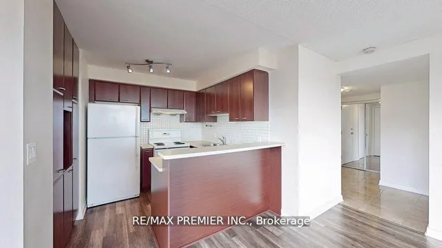 Additional image 3 of 36 Lee Centre Dr Unit 3010