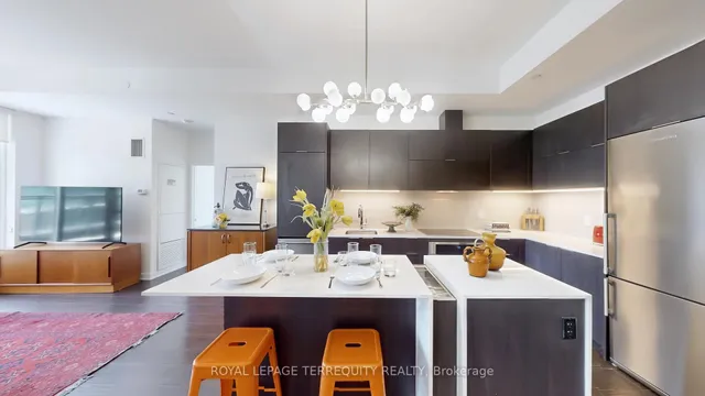 房产图片 2 - 55 Regent Park Blvd 单元415