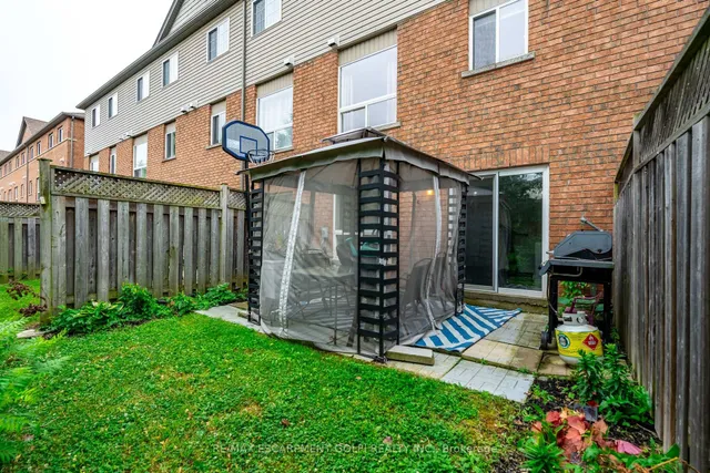 房产图片 31 - 151 Green Rd 单元 26