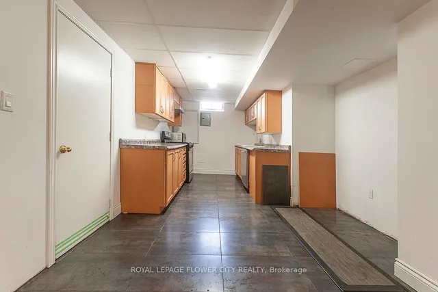 Additional image 36 of 2 Yellow Avens Blvd