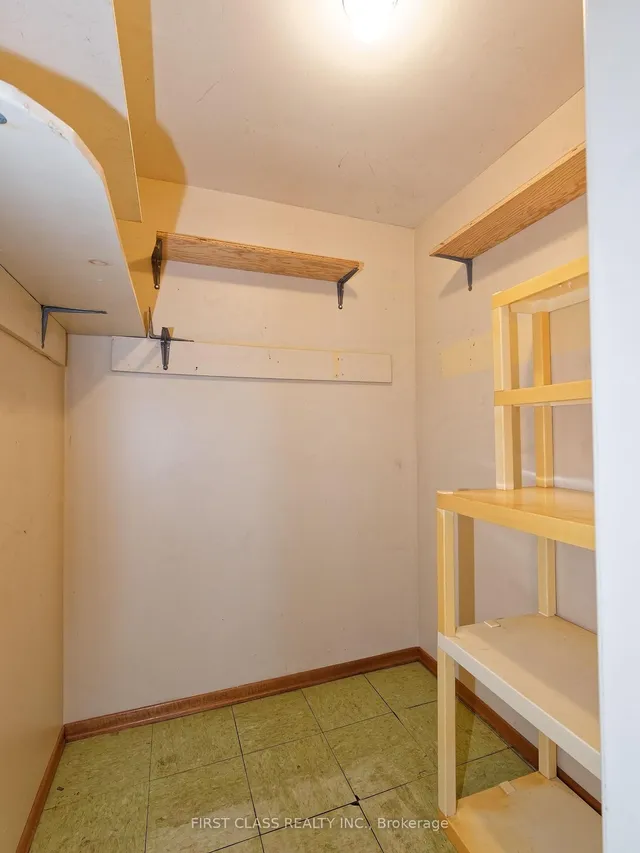 Additional image 18 of 169 Angus Dr