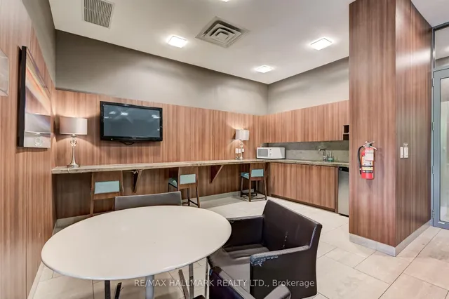 Additional image 30 of 260 Sackville St Unit 714