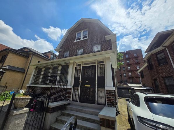 40-44 Hampton Street, Elmhurst, NY 11373