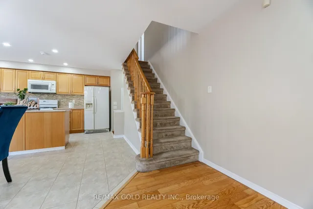 Additional image 25 of 26 Bushmill Circ