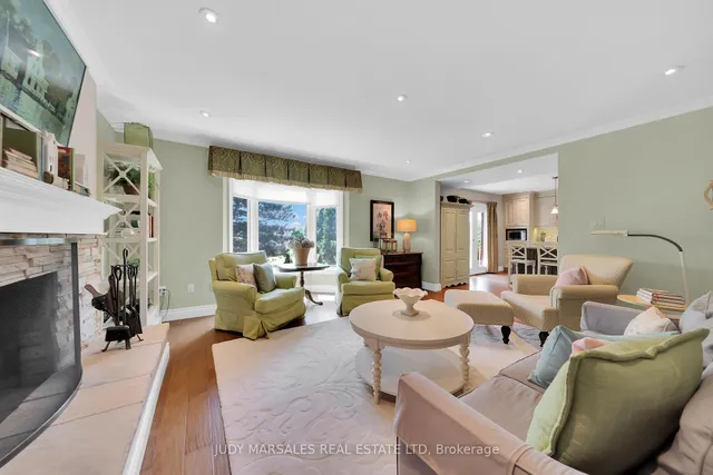 房产图片 27 - 12 Vance Cres