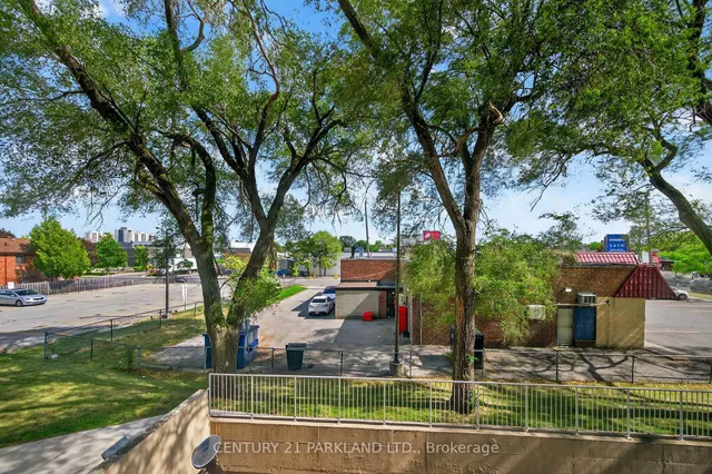 房产图片 31 - 多弗林街2961号202单元