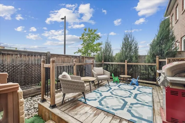 房产图片 40 - 755 Banks Cres