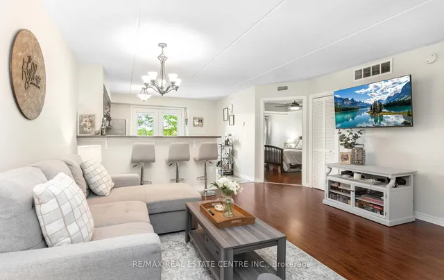 Additional image 11 of 1370 Main St Unit 205