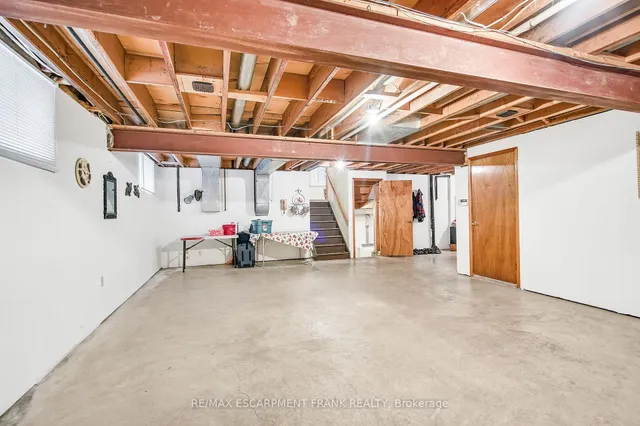 Additional image 37 of 75 President Dr