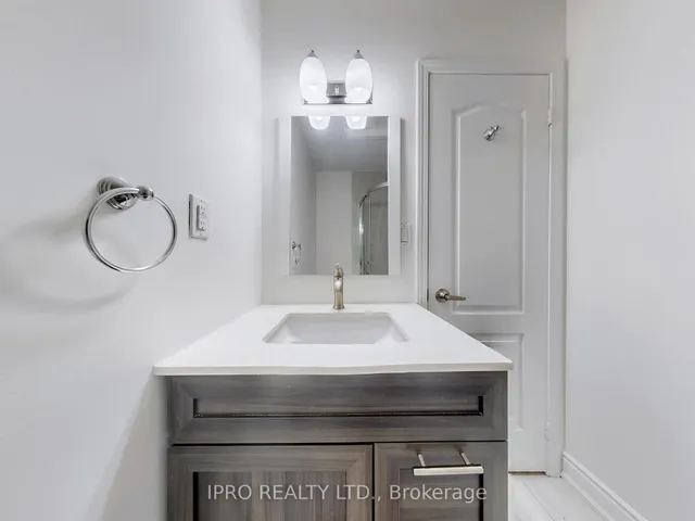 Additional image 24 of 814 Ferguson Dr