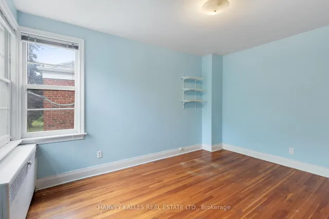 Additional image 29 of 15 Warwick Ave Unit 3