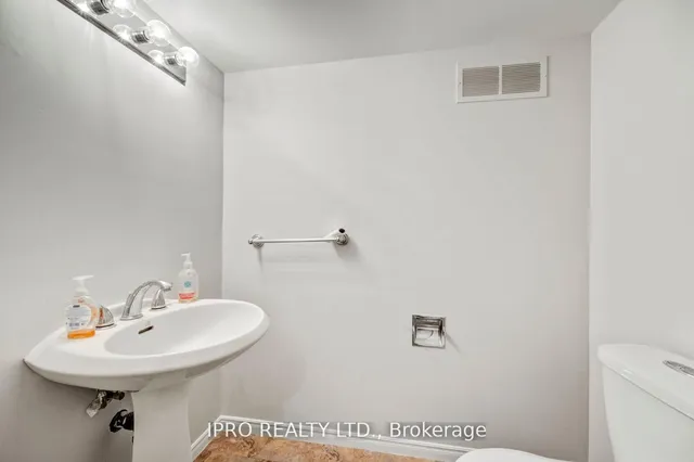 Additional image 37 of 2062 Trillium Crt