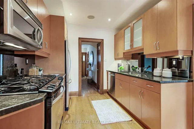 Additional image 13 of 20 Woburn Ave