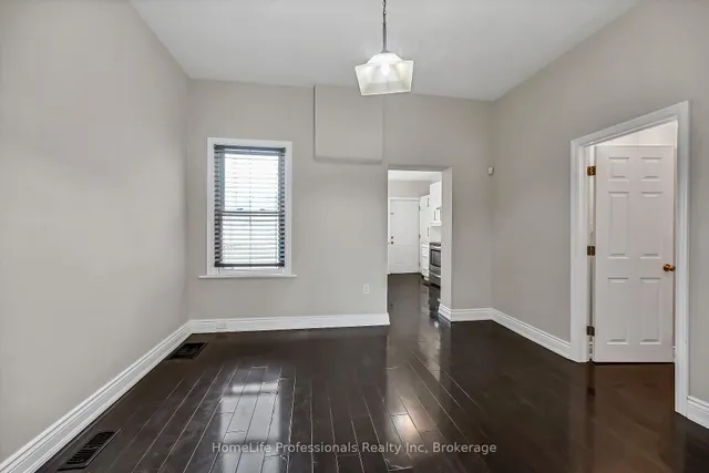 Additional image 11 of 116 Bay St