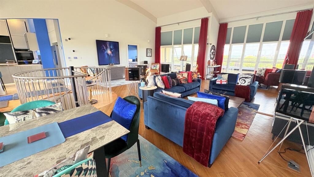 Additional image 9 of Penthouse Suite, Britannic Park, Moseley, Birmingham